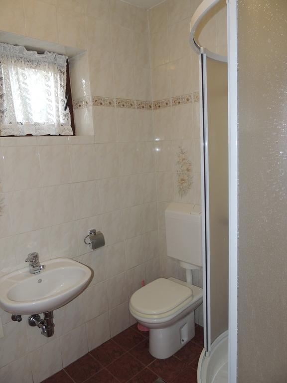 Apartma Lesjak 1 Бовец Экстерьер фото